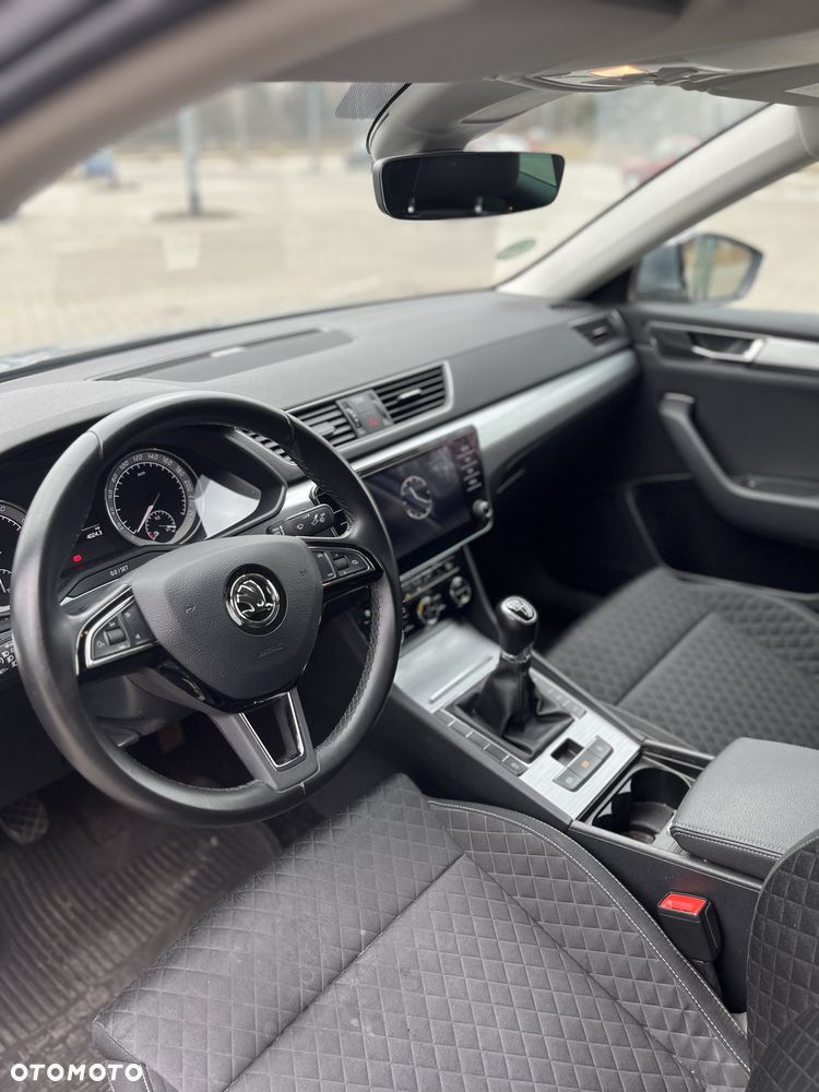 Skoda Superb 1.5 TSI Ambition - 5