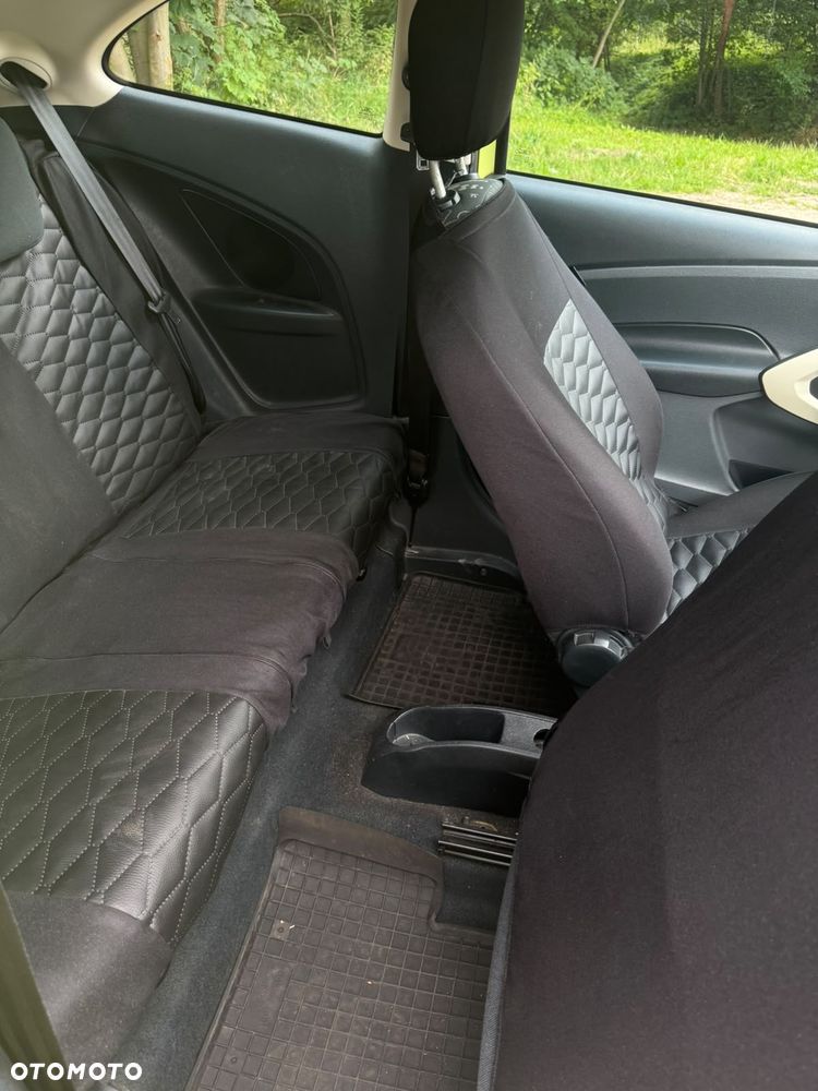 Ford KA 1.2 Ambiente - 12