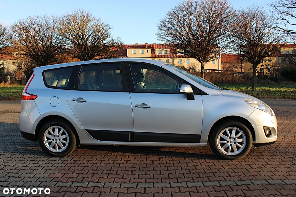 Renault Grand Scenic 1.6 16V 110 LIMITED - 9