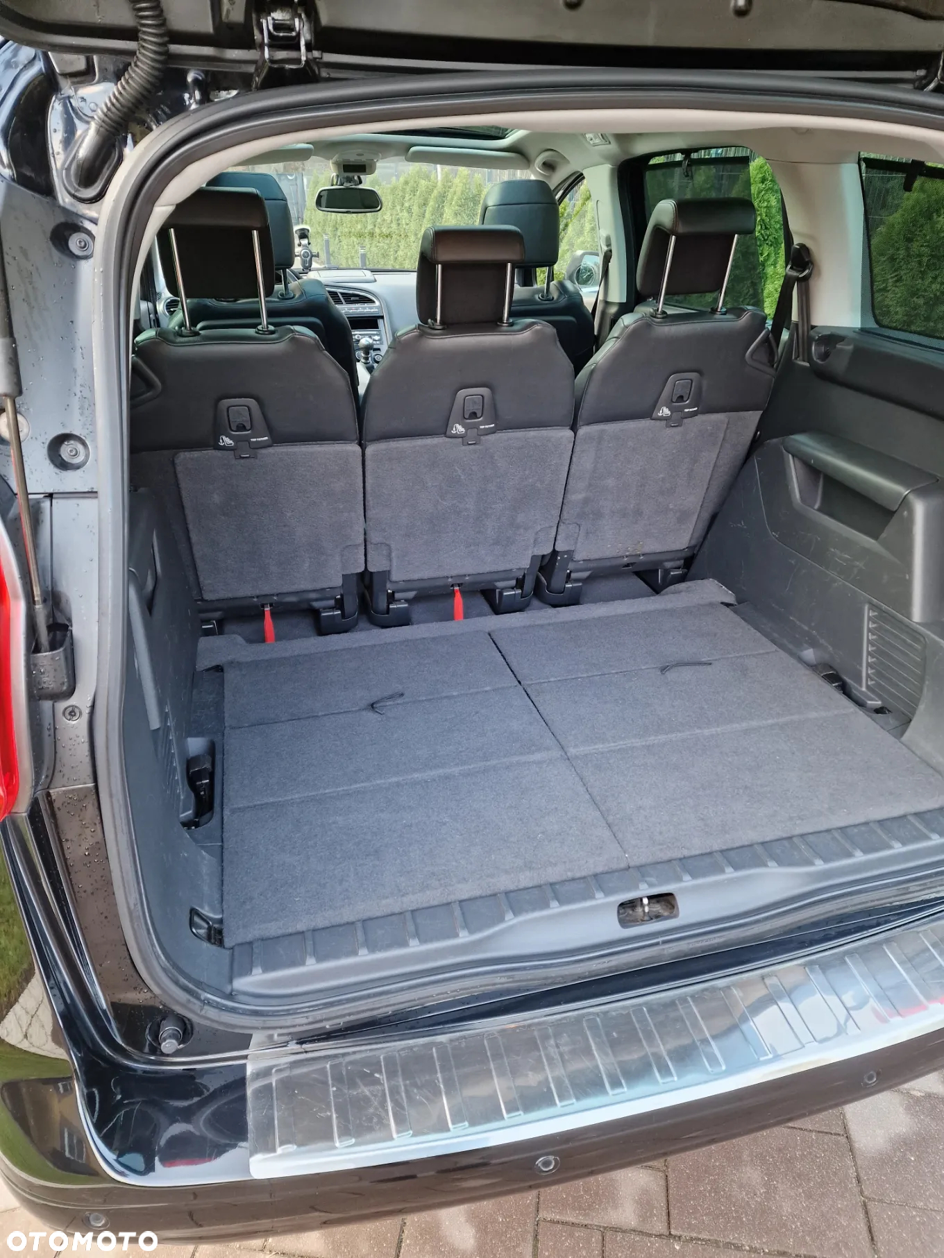 Peugeot 5008 2.0 HDi Allure 7os - 28