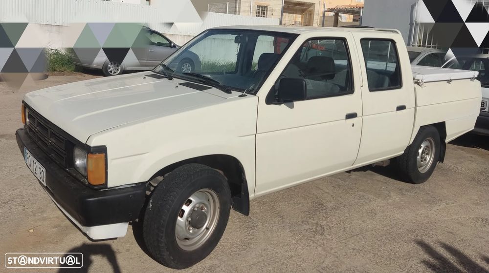 Nissan D21 Cabine Dupla (6 Lugares) – 1991 – Para Restauro - 4