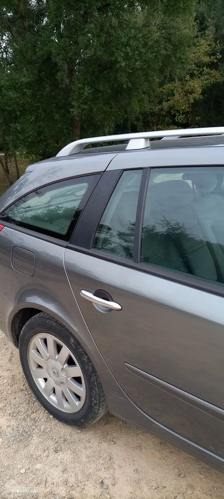 Renault Laguna Break 1.9 dCi Privilège - 8