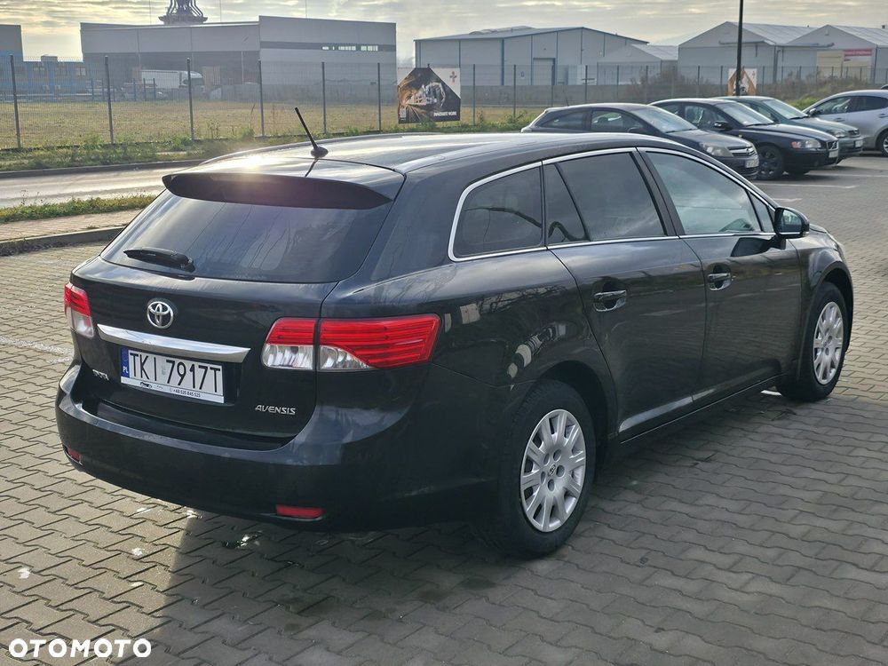 Toyota Avensis - 3
