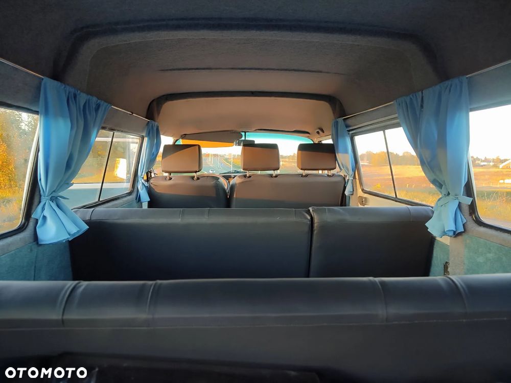 Volkswagen Transporter - 14