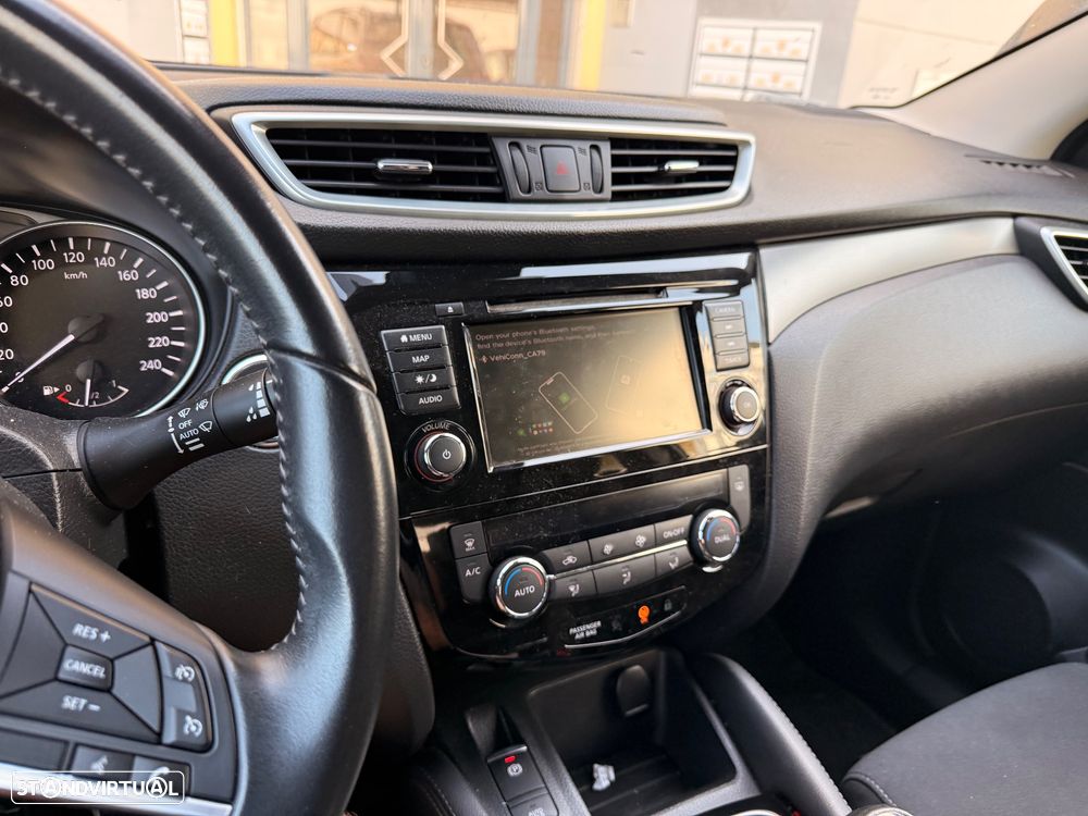 Nissan Qashqai 1.3 DIG-T N-Connecta J18 - 7