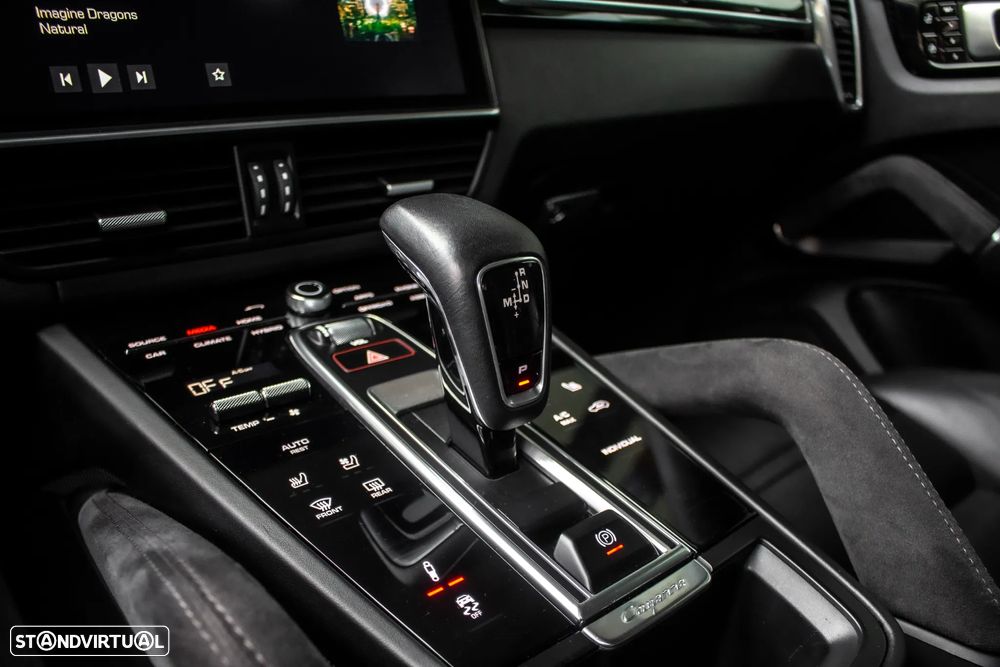 Porsche Cayenne Coupé E-Hybrid - 20