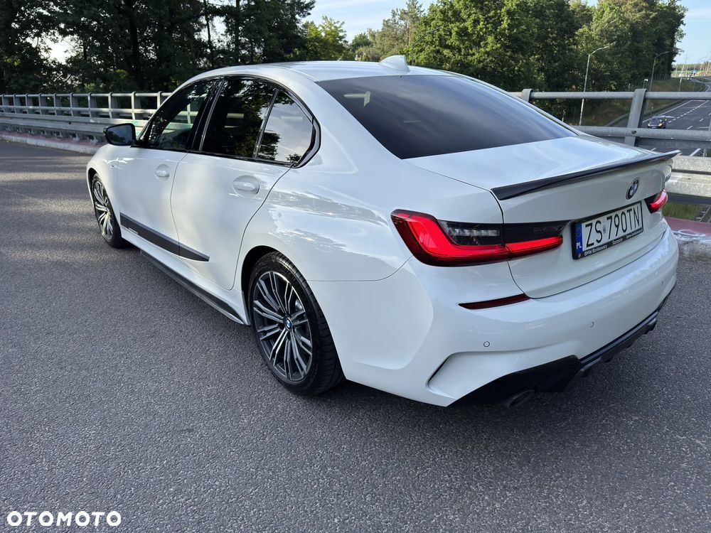 BMW Seria 3 330i - 8