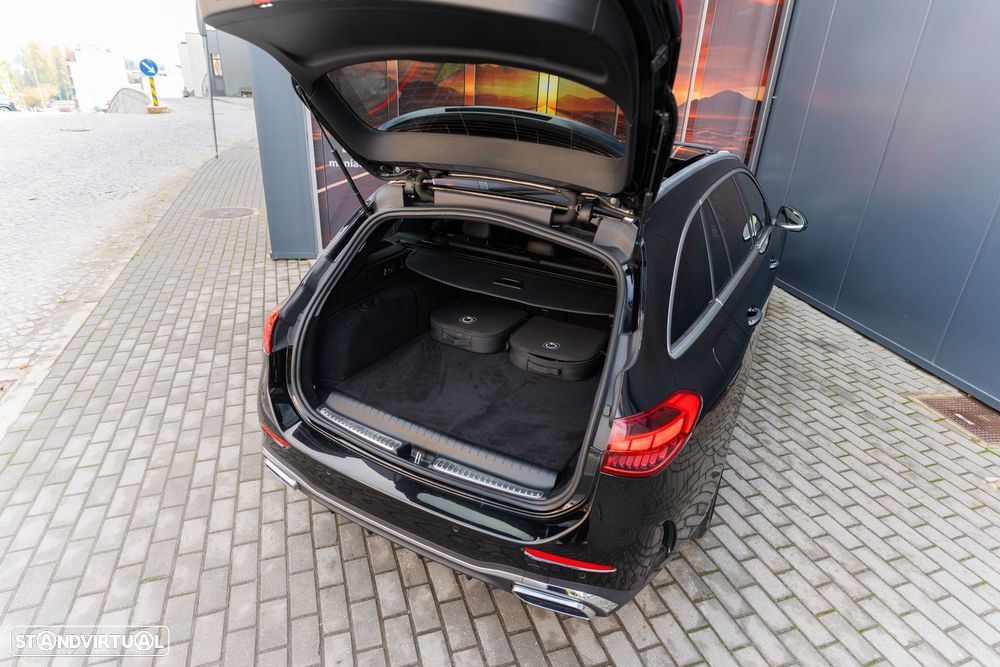 Mercedes-Benz C 300 e AMG Line - 31