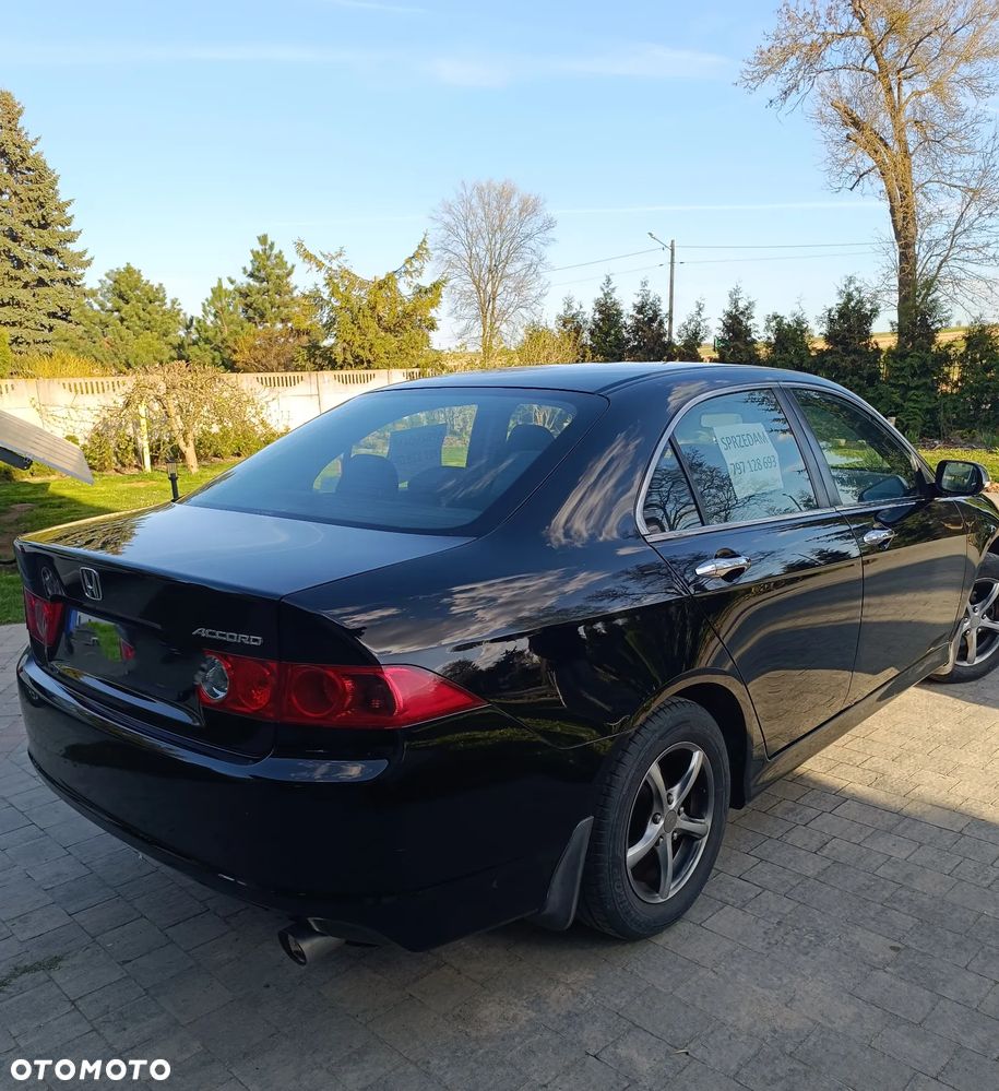 Honda Accord 2.0 Comfort - 8