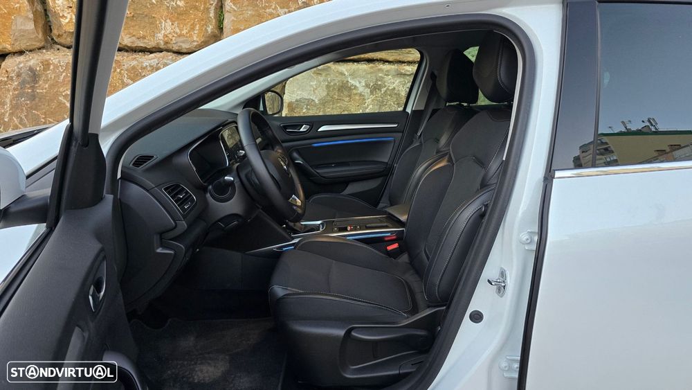 Renault Mégane 1.3 TCe Intens EDC - 44