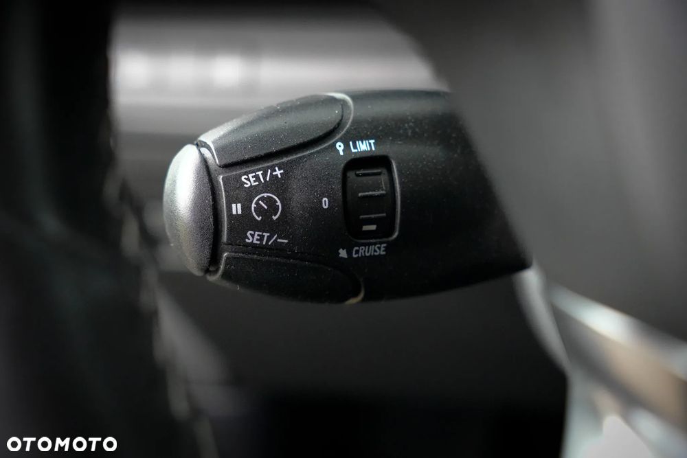 Peugeot 2008 PureTech 110 Stop&Start Allure - 17