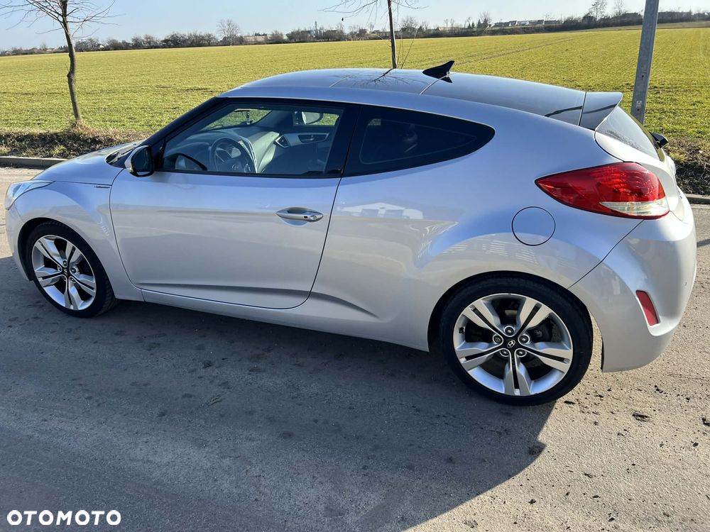 Hyundai Veloster 1.6 GDI Comfort - 6