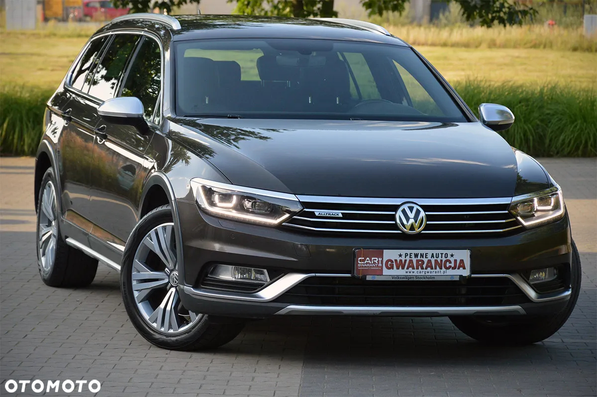 Volkswagen Passat Variant 2.0 TDI SCR 4Motion DSG Alltrack - 37