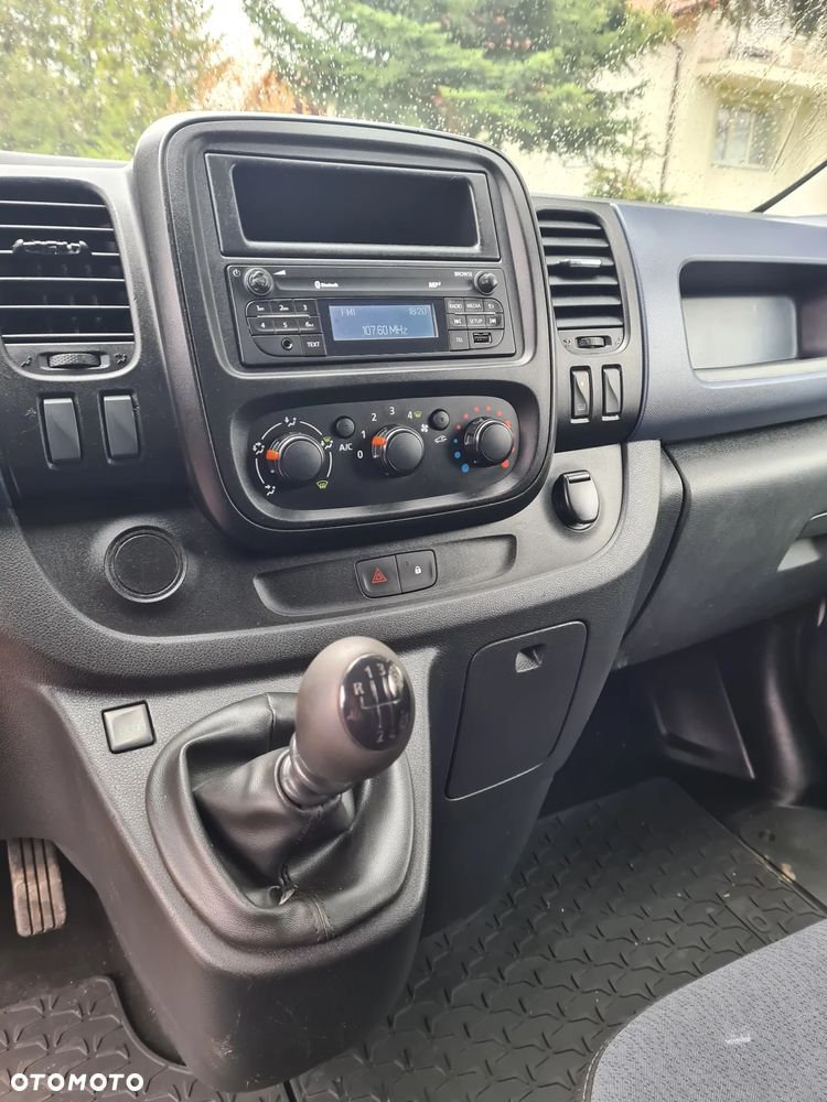 Opel Vivaro - 14