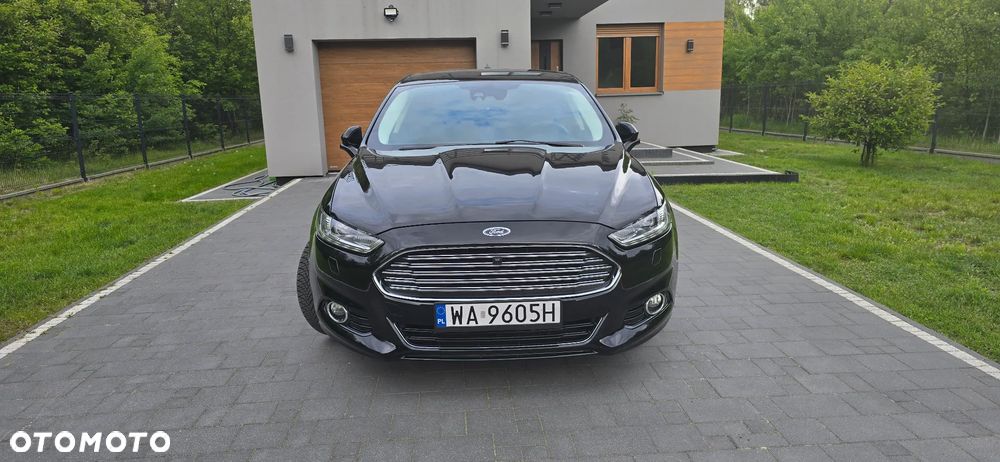 Ford Mondeo 2.0 EcoBoost STart-Stopp Autom Titanium - 2