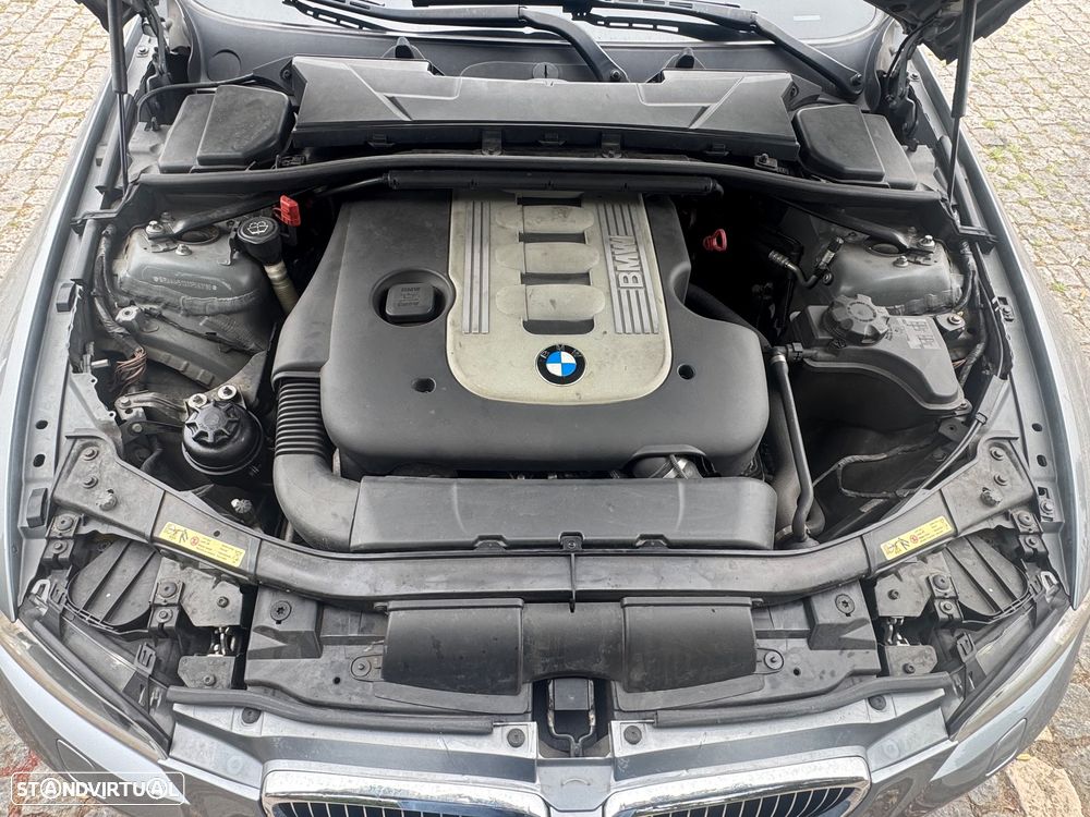 BMW 330 d Auto - 5