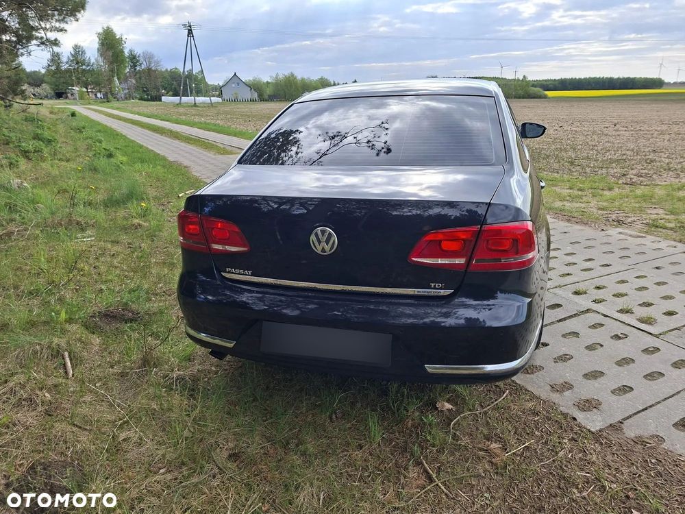 Volkswagen Passat 1.6 TDI BlueMotion Technology Highline - 3