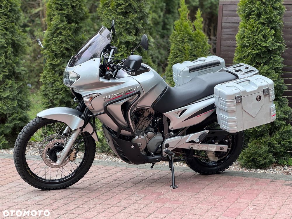 Honda XL - 6