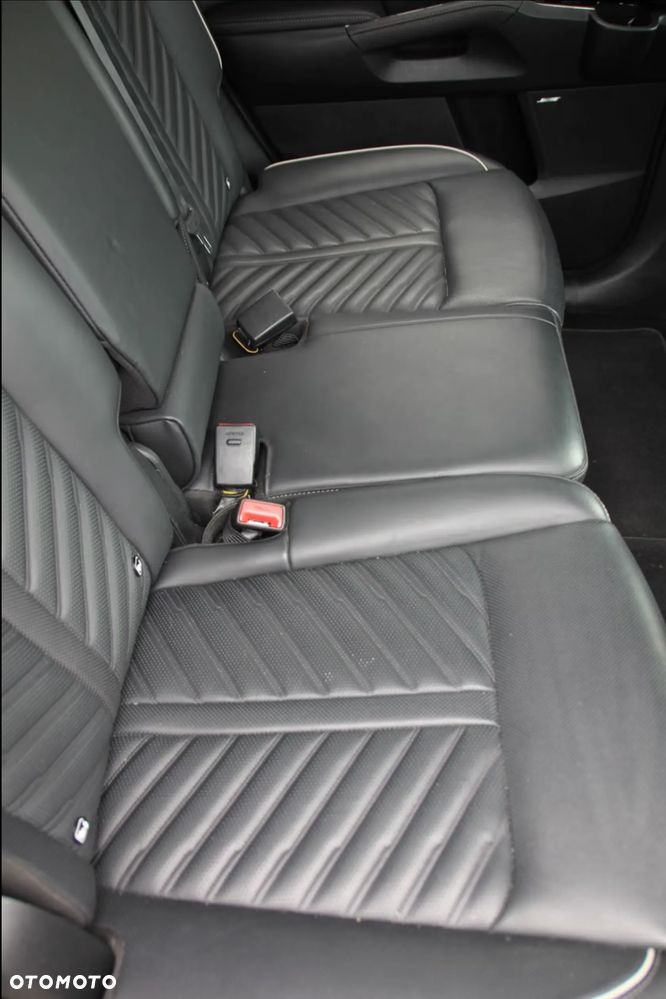 Kia Sorento - 12