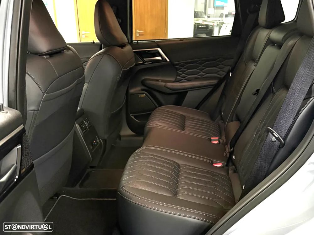 Mitsubishi Outlander 2.4 PHEV Instyle - 9