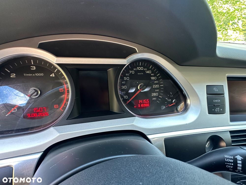 Audi A6 Avant - 13