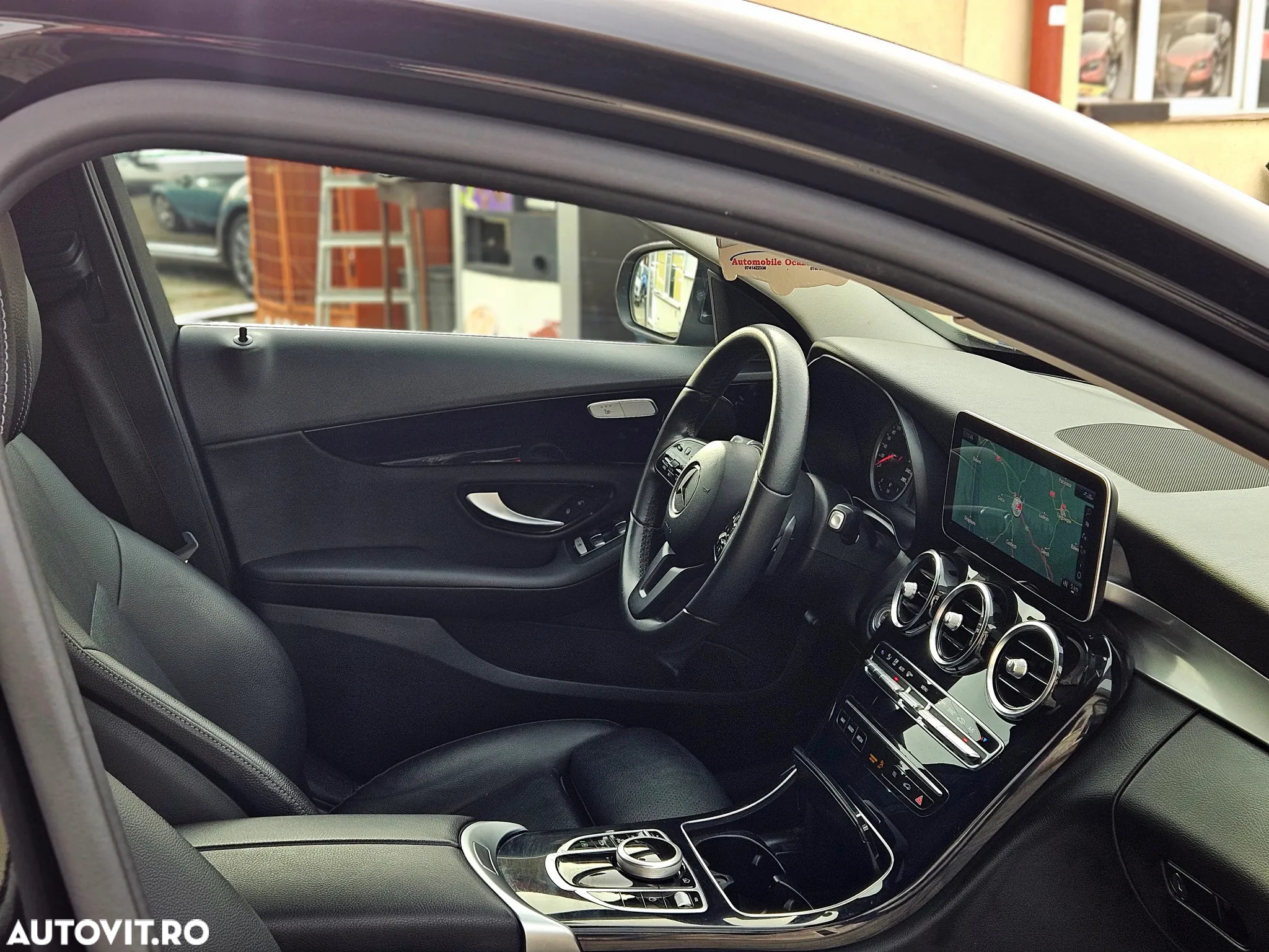 Mercedes-Benz C - 16