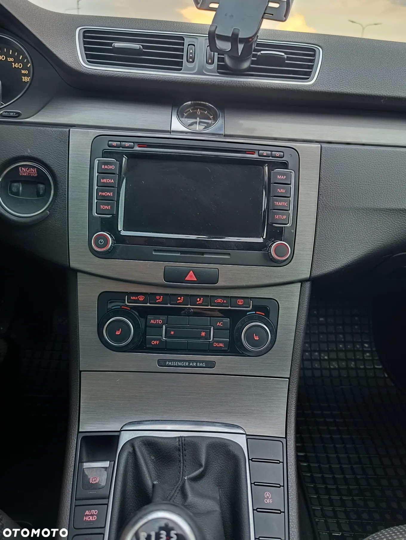 Volkswagen Passat Variant 1.6 TDI BlueMotion Technology Business Edition - 21