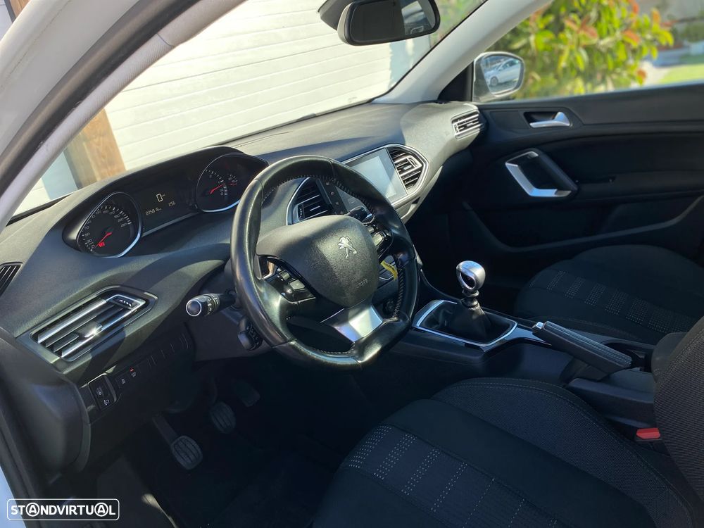 Peugeot 308 SW BlueHDi 120 Stop & Start Style - 12
