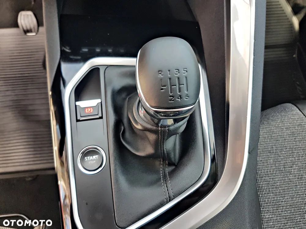 Peugeot 3008 1.2 PureTech Allure S&S - 19