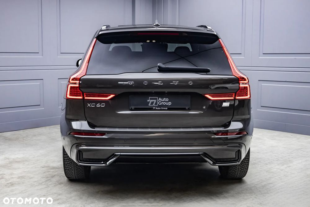 Volvo XC 60 T8 Plug-In Hybrid AWD R-Design - 10