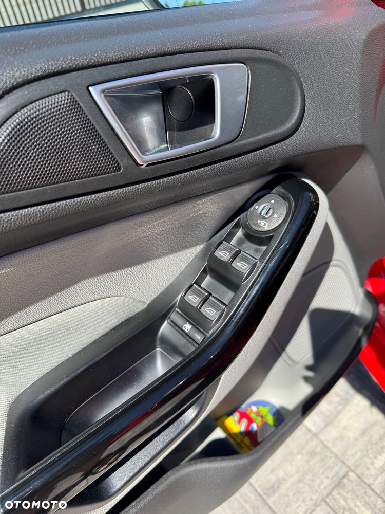 Ford Fiesta 1.0 EcoBoost Titanium ASS - 9
