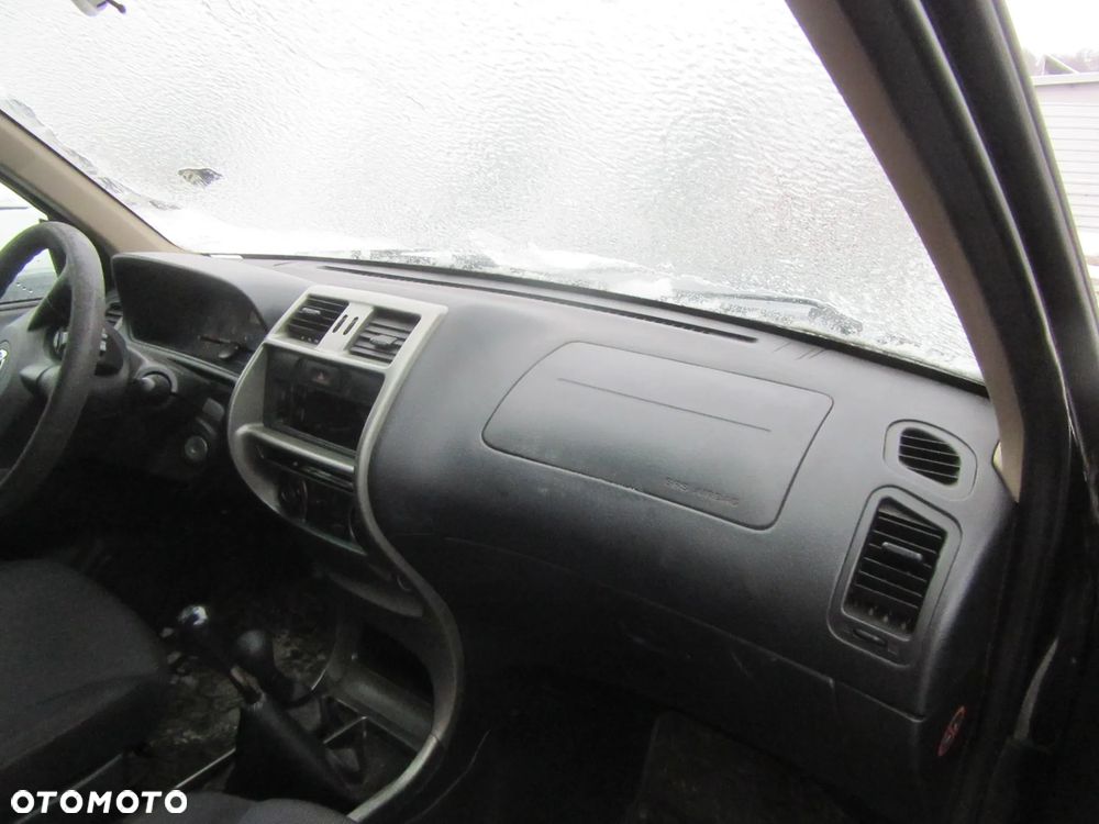 Nissan Terrano II 2.7D 2004 r. na części - 5