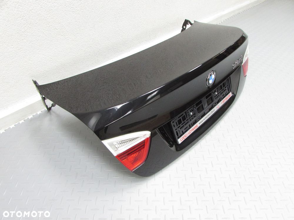 BMW E90 SEDAN 04-12 KLAPA BAGAZNIKA TYL - 4