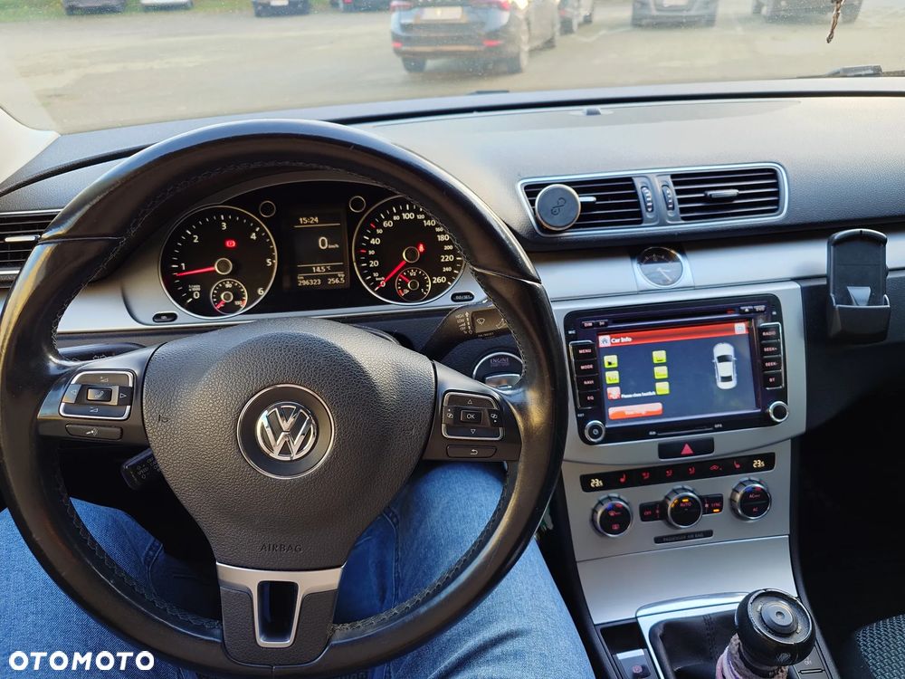 Volkswagen Passat Variant 1.6 TDI BlueMotion Technology Comfortline - 16