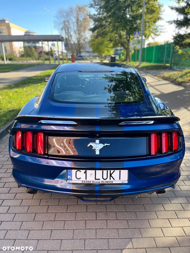 Ford Mustang 2.3 EcoBoost - 4
