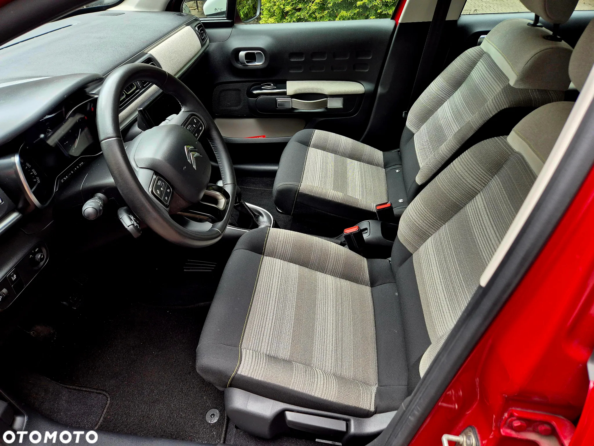 Citroën C3 1.2 PureTech GPF Shine - 6