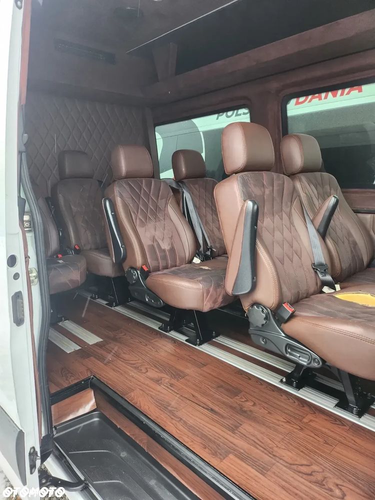 Mercedes-Benz Sprinter - 5