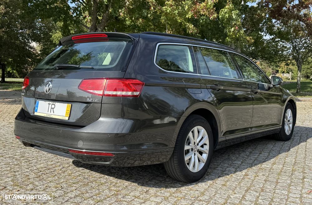 VW Passat Variant 2.0 TDi Business Package DSG - 4