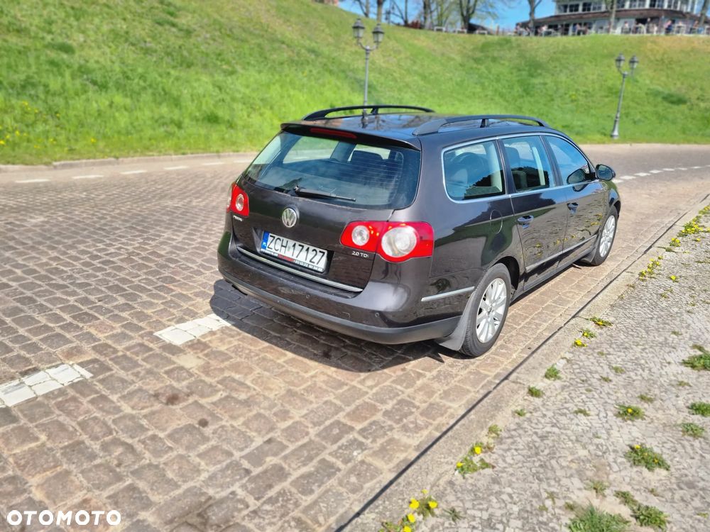Volkswagen Passat - 5