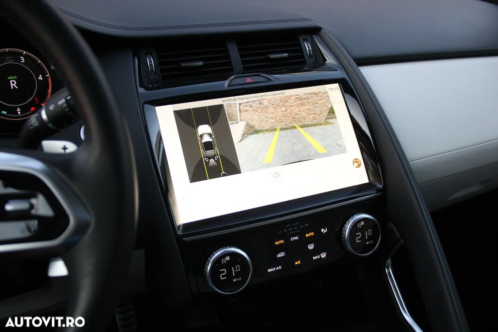 Jaguar E-Pace - 22