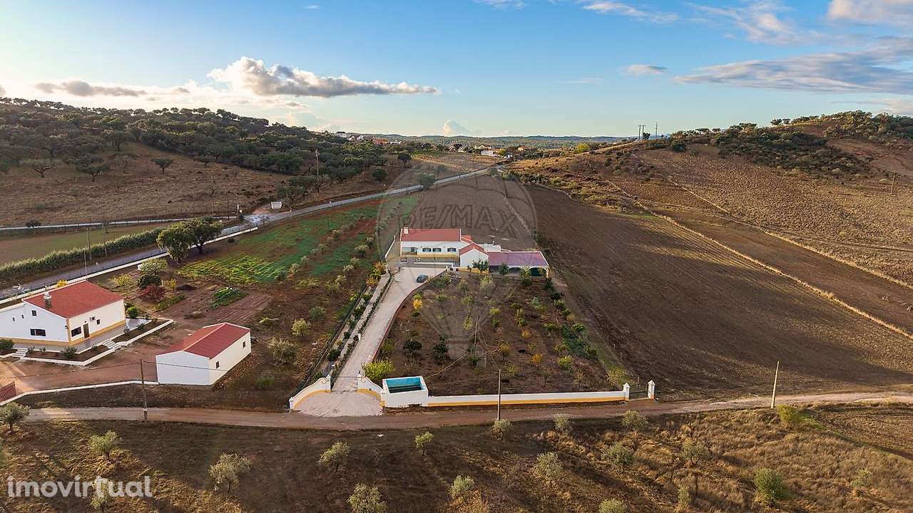 Quinta  para venda - Grande imagem: 2/50