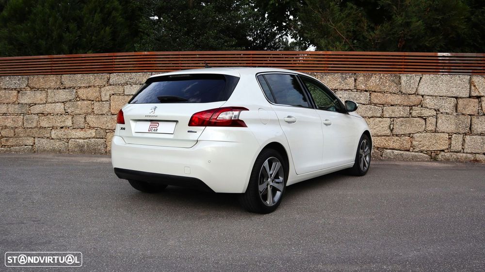 Peugeot 308 1.2 PureTech Allure EAT6 - 5
