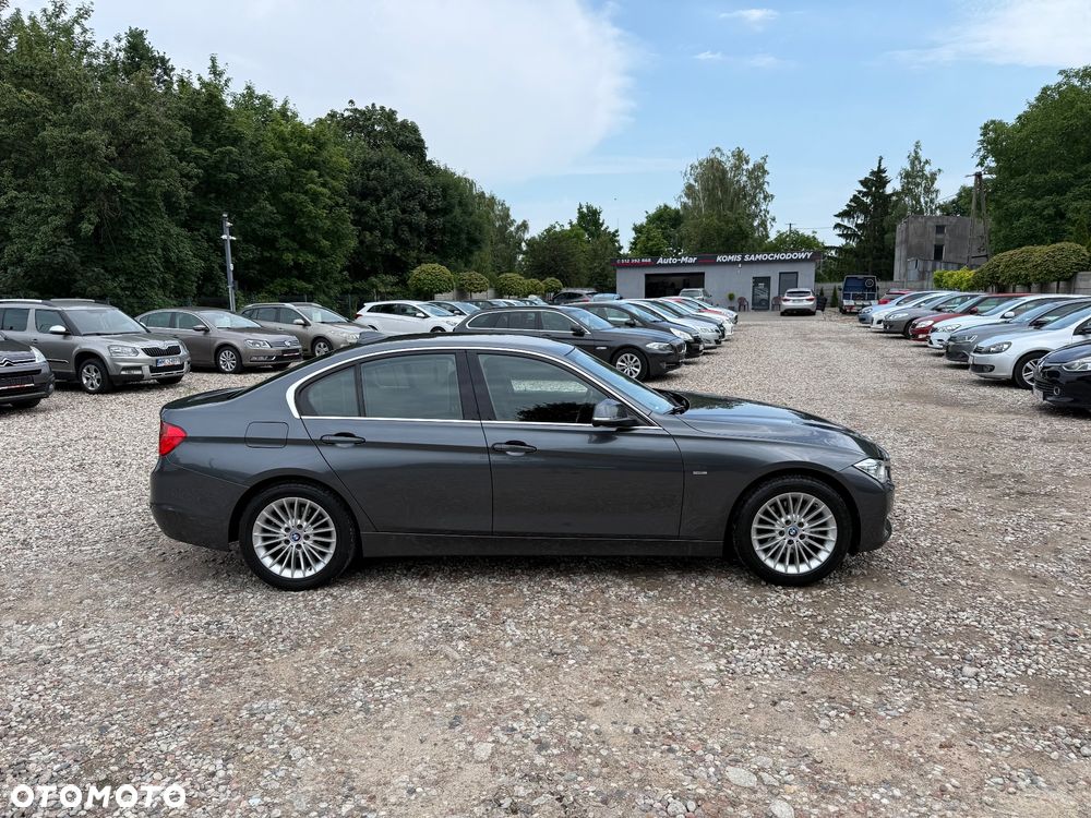 BMW Seria 3 320d - 4