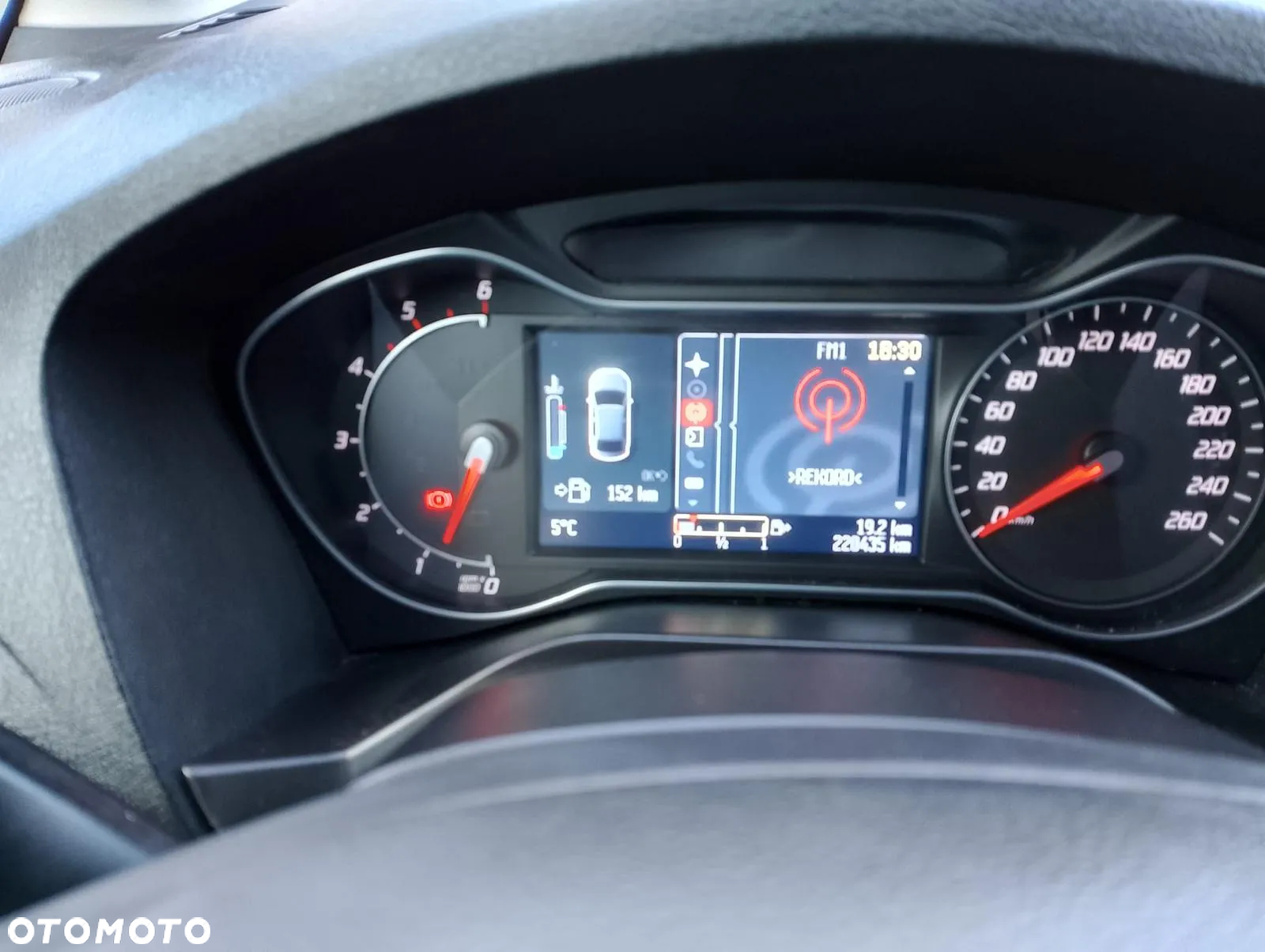 Ford S-Max 2.0 TDCi DPF Ambiente - 14