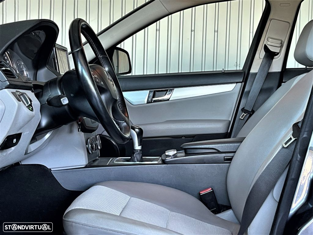 Mercedes-Benz C 220 CDi Avantgarde - 26