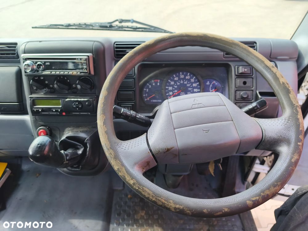 Mitsubishi FUSO - 11