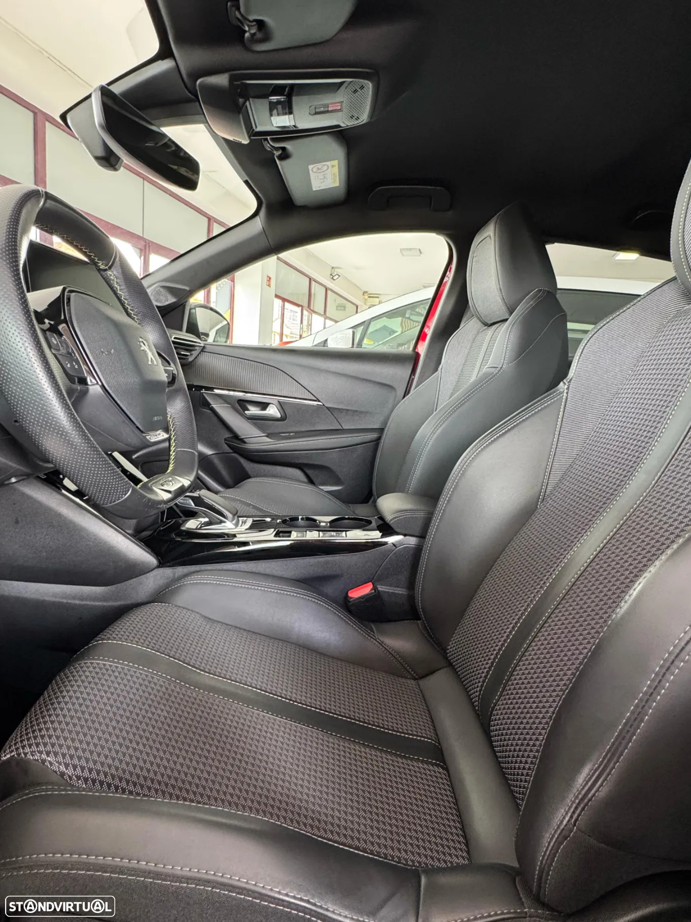 Peugeot e-208 50 kWh GT - 15