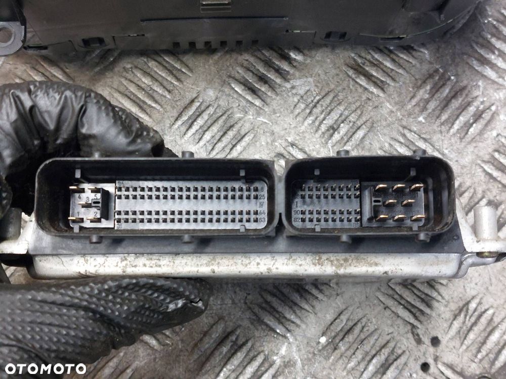 ZESTAW STARTOWY LICZNIK AUDI A3 8L 1.8 T 06A906032AS 0261206435 8L0920930A - 3