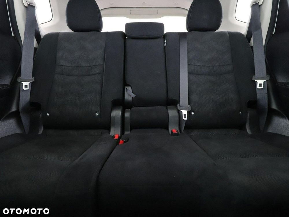 Nissan X-Trail 1.6 DCi N-Connecta - 18