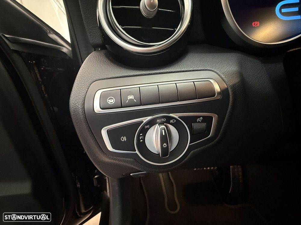 Mercedes-Benz C 300 de AMG Line - 21